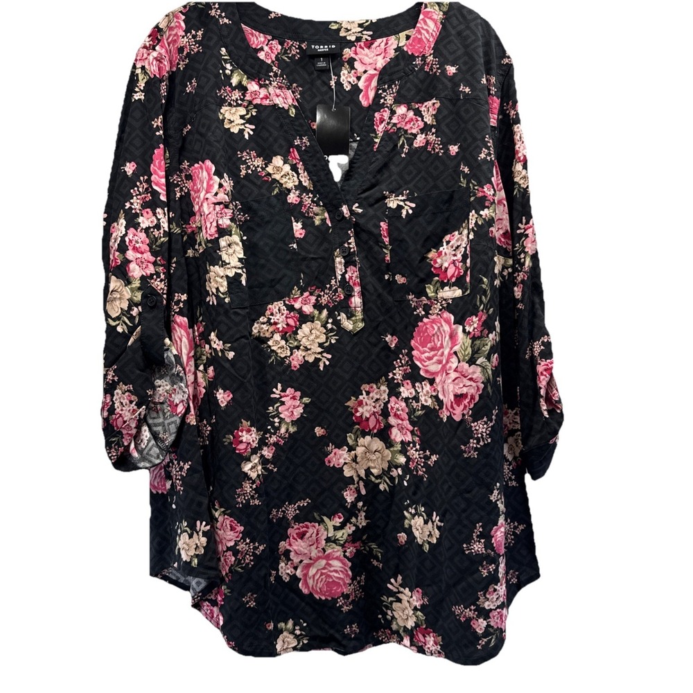 NWT Torrid Women's Popover Top Sz 1X Pink Black Floral Roll Tab Sleeves Pullover